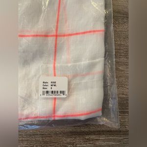 Frank and Eileen Rose Style Linen Shirt. New in Packaging. Size Small